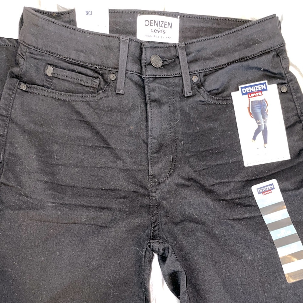 Denizen skinny black jean from Target. NWT, never worn. Size 6.